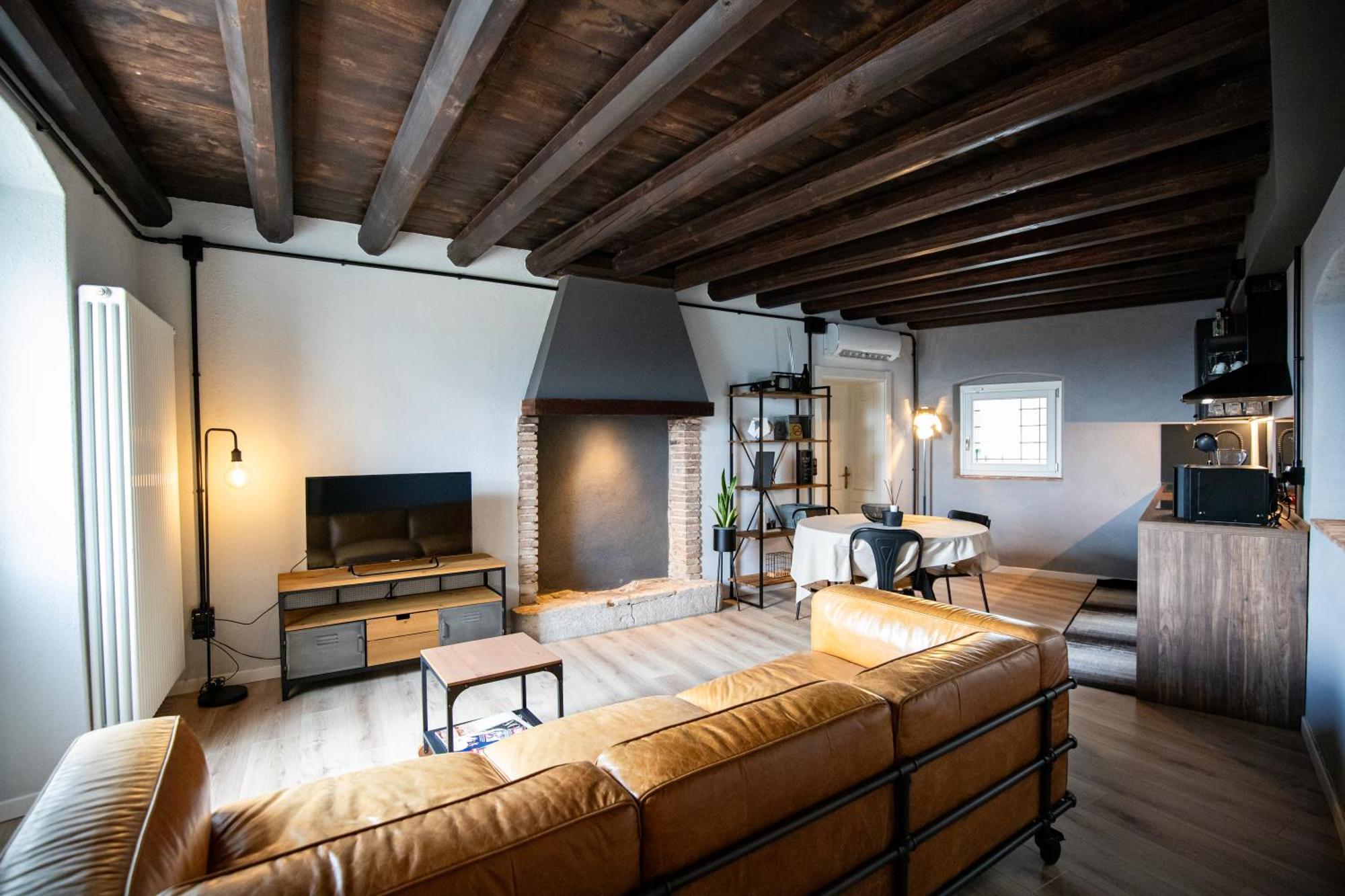 Agriturismo Maison 1933 Caprino Veronese Exteriör bild